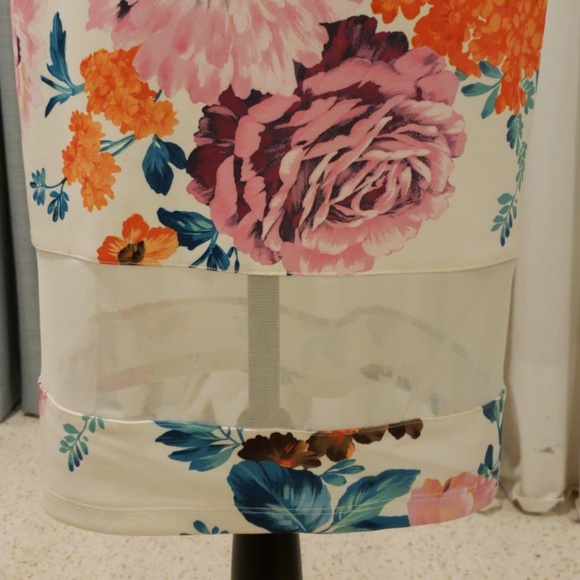 Floral Dress with Mesh Inserts - Picture 3 of 8